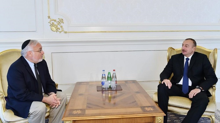 Ilham Aliyev receives associate dean of Wiesenthal Centre 
